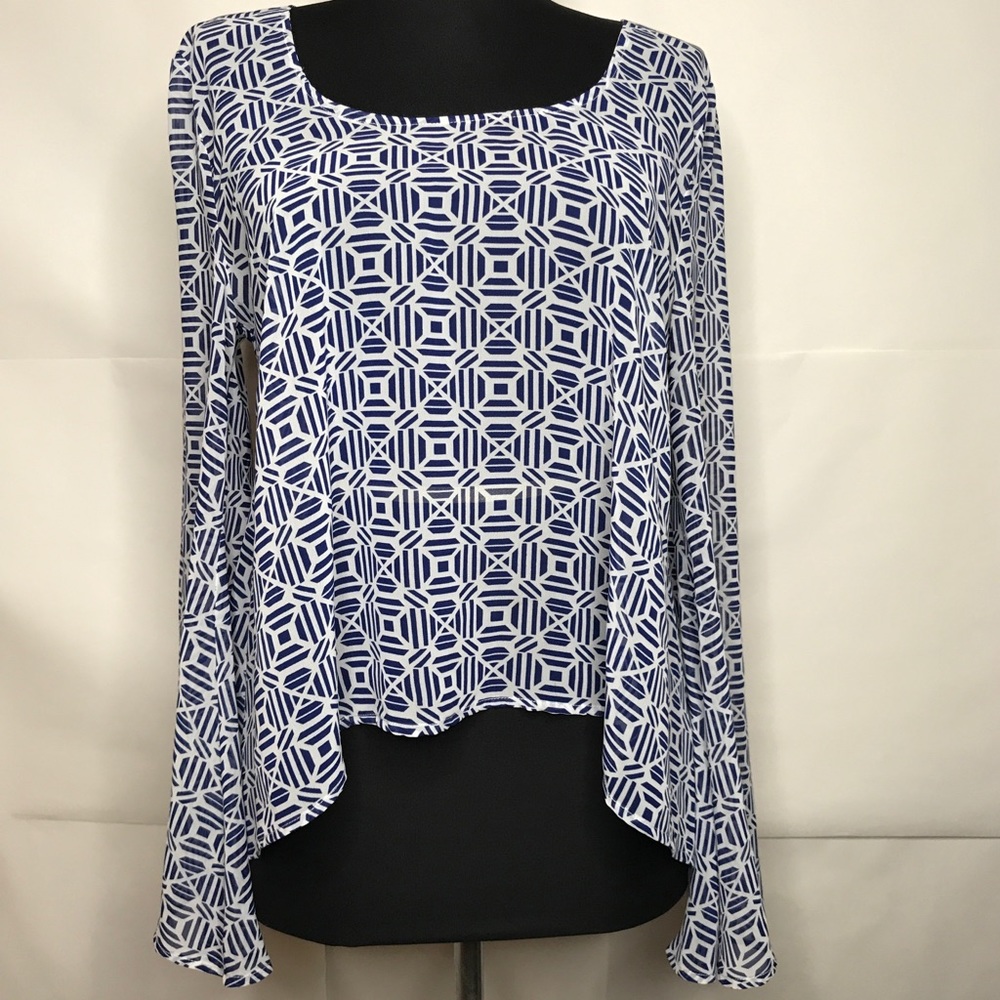 Blu Pepper Size M Blouse Bell Sleeve Blue & White Strappy Back Cutout Hi-Lo Hem